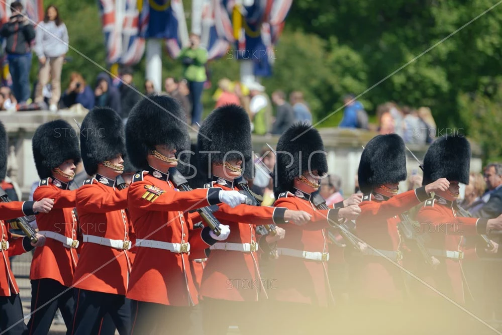 Changing-Of-The-Guards-At-Bucking-Ham-Palace-London