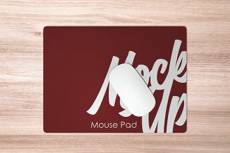 Free Mouse Pad Mock-up in PSD