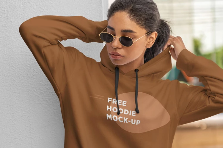 Free Hoodie Mock-up